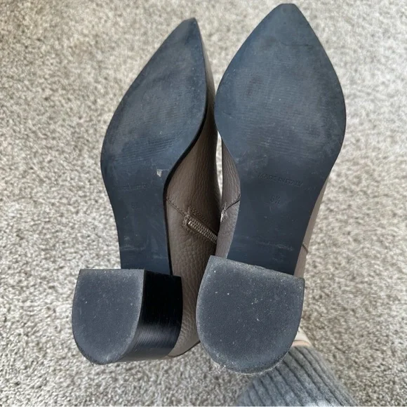 Everlane Boss Boot in Pebbled Leather - Picture 4 of 5